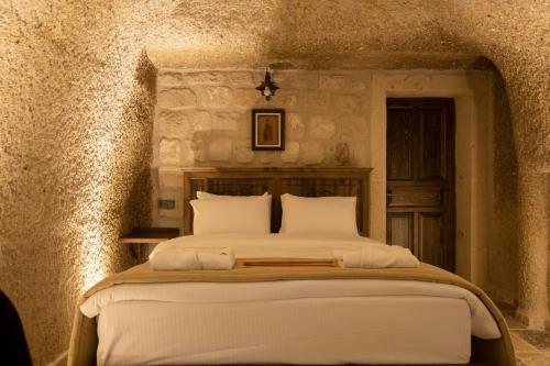 Medusa Cave Hotel
