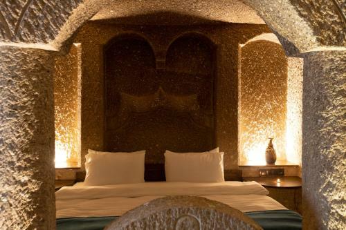 Medusa Cave Hotel