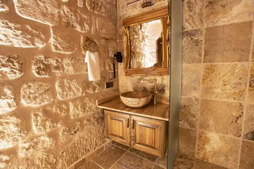 Medusa Cave Hotel