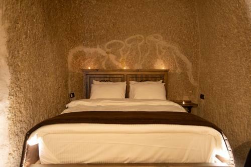 Medusa Cave Hotel