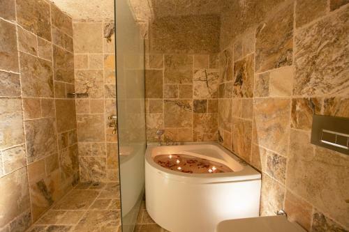 Medusa Cave Hotel