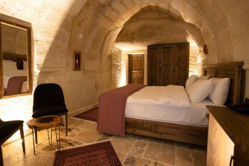 Medusa Cave Hotel