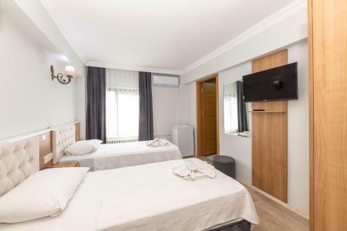 Metro Hotel