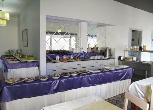 ?irin Hotel