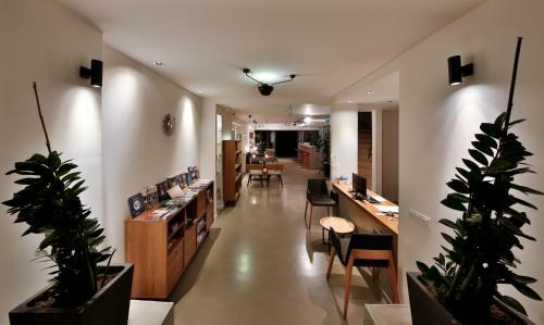 Alilass Hotel