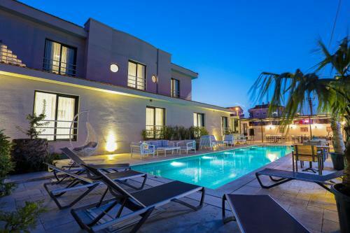 Anchor Ala�at? Hotel