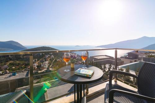 Kalkan Villa Sleeps 6 With Pool Air Con And Wifi
