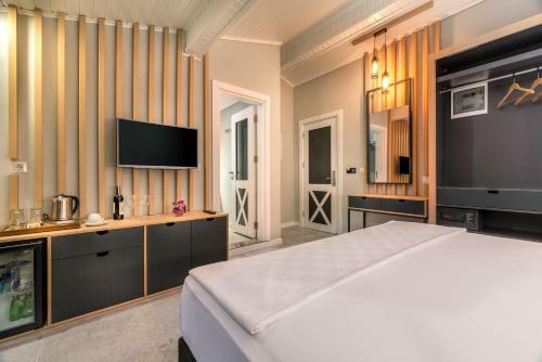 Isola 12 Hotel