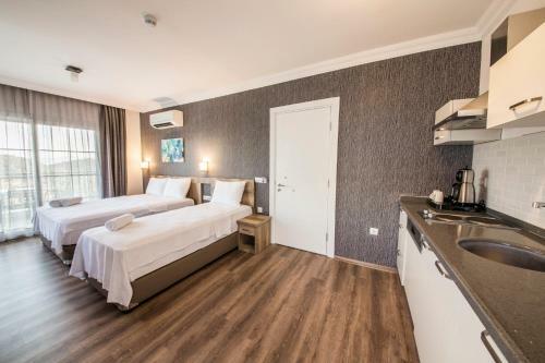 Hotel Dekatria Rooms&aparts