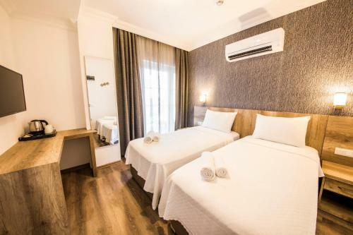 Hotel Dekatria Rooms&aparts