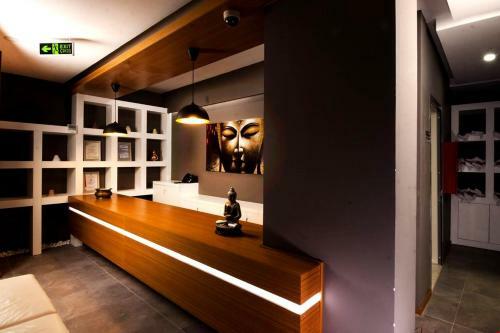 Majura Hotel Business