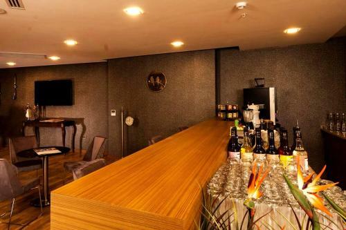 Majura Hotel Business