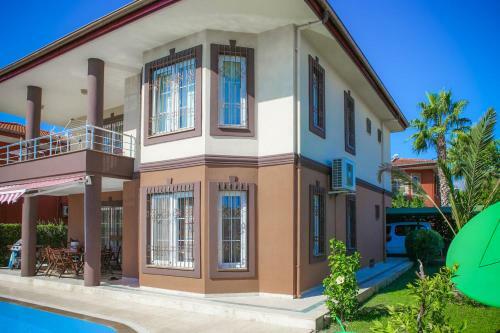 Blumarine Villa