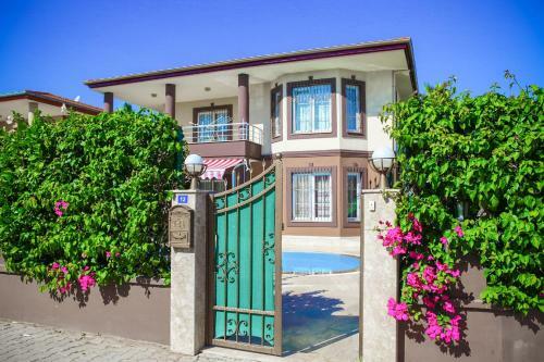 Blumarine Villa