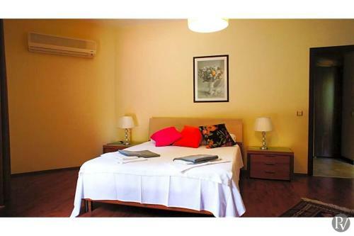 Gocek Villa Sleeps 6 Pool Wifi