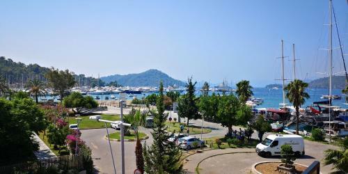 Hotel Marina Bay G�cek