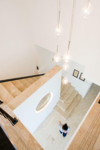 Villa White House