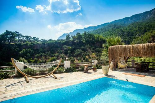 Kuyucak Villa Sleeps 6 With Pool Air Con And Wifi
