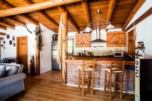 Kuyucak Villa Sleeps 6 With Pool Air Con And Wifi