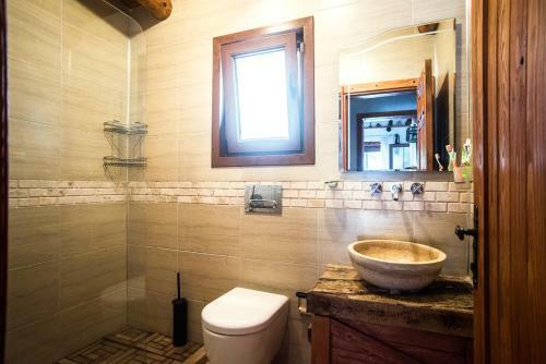 Kuyucak Villa Sleeps 6 With Pool Air Con And Wifi