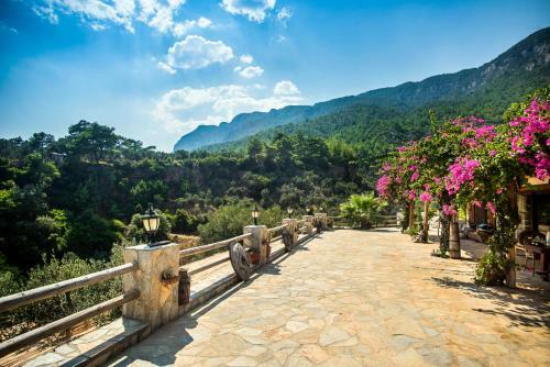 Kuyucak Villa Sleeps 6 With Pool Air Con And Wifi