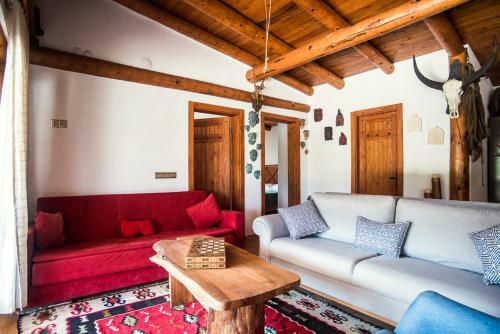 Kuyucak Villa Sleeps 6 With Pool Air Con And Wifi