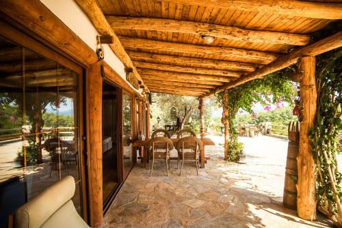 Kuyucak Villa Sleeps 6 With Pool Air Con And Wifi