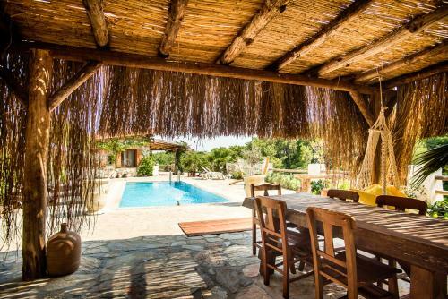 Kuyucak Villa Sleeps 6 With Pool Air Con And Wifi