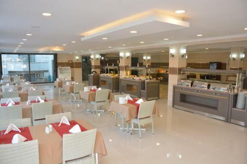 Hotel Ayma Beach Resort