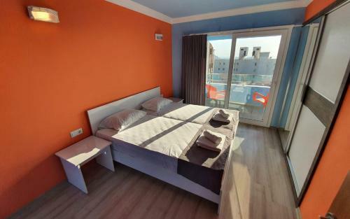 Dolly Apartments