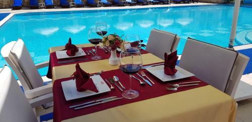 Whispering Sands Self Catering Apartment Resort