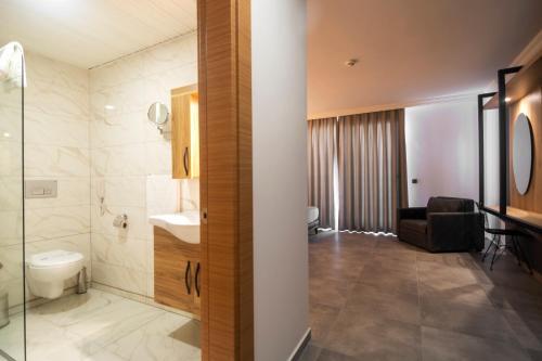 Hotel Grand Kol?br? Prest?ge