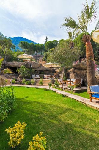 Amoss?a Elite Boutique Hotel