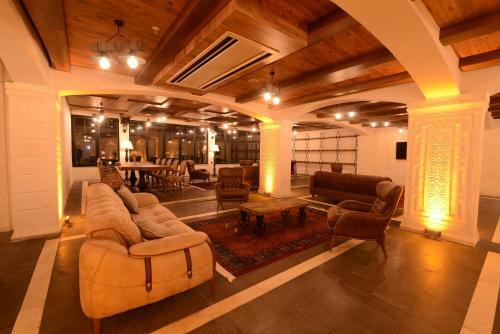 Raymar Hotels Mard?n