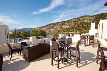 Aparthotel Almiriki Hotel