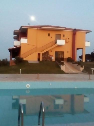 Hotel Petrinos Lofos