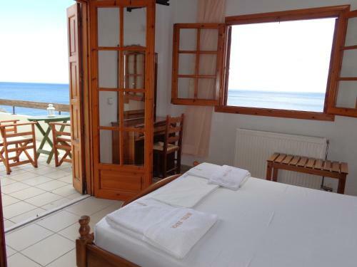 Hotel Faros