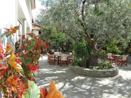Hotel Faros