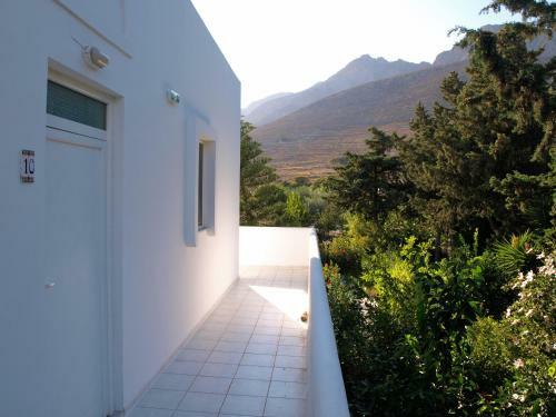 Aparthotel Eristos Beach Hotel