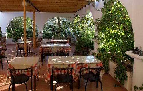 Aparthotel Eristos Beach Hotel