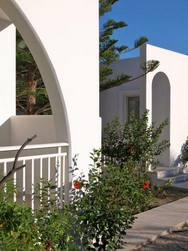 Aparthotel Eristos Beach Hotel