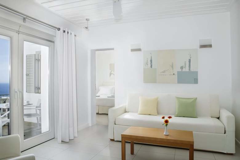 Hotel Selana Suites