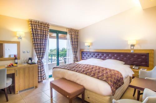 Aparthotel Ismaros Hotel