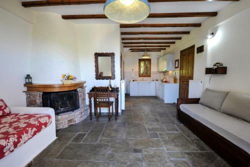 Hostal Gera's Olive Grove (elaionas Tis Geras)