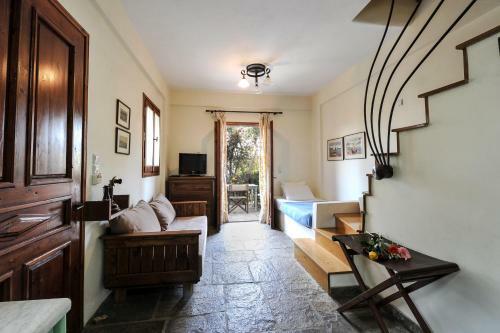 Hostal Gera's Olive Grove (elaionas Tis Geras)