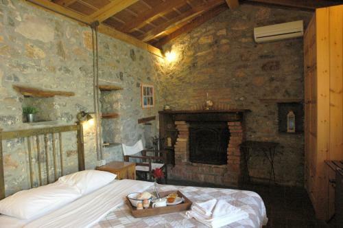 Hostal Gera's Olive Grove (elaionas Tis Geras)