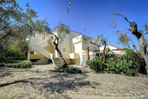 Hostal Gera's Olive Grove (elaionas Tis Geras)