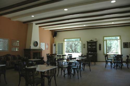 Hostal Gera's Olive Grove (elaionas Tis Geras)