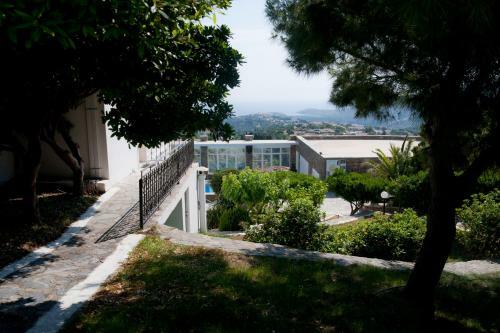 Aiolos Hotel