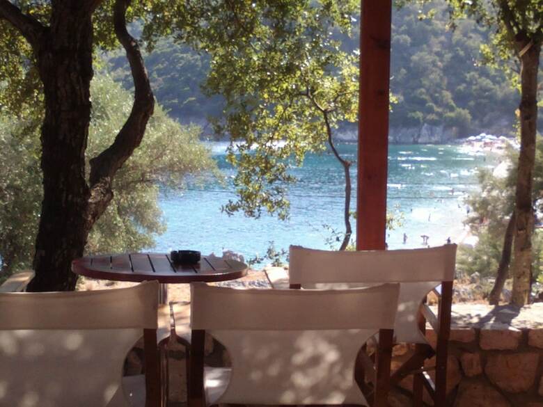 Mikros Gialos Apartments